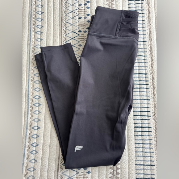FABLETICS TRINITY HIGH-WAISTED POCKET LEGGING IN PEWTER - Picture 1 of 4